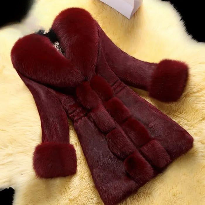 Marilyn Fur Coat