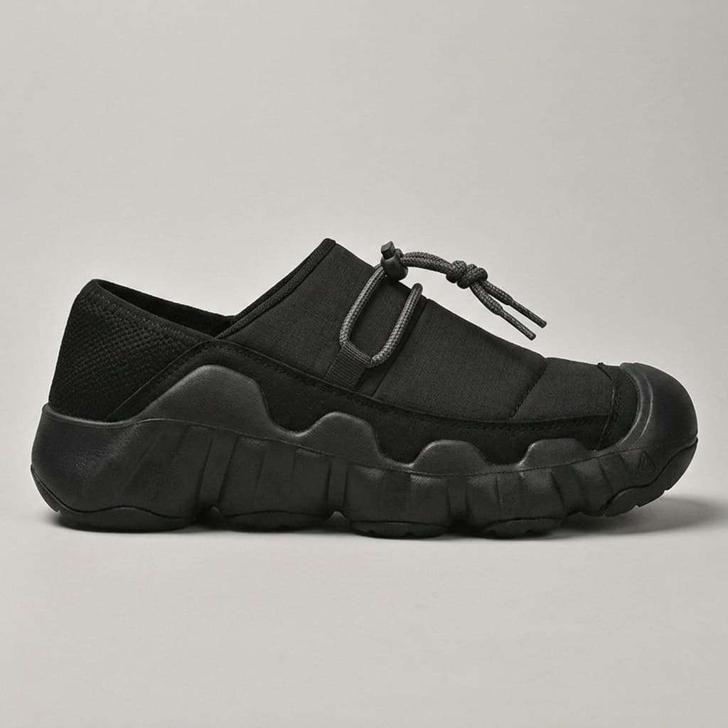 Amos Canvas Sneakers — premium cushioned slip-on with bungee toggle and lugged sole