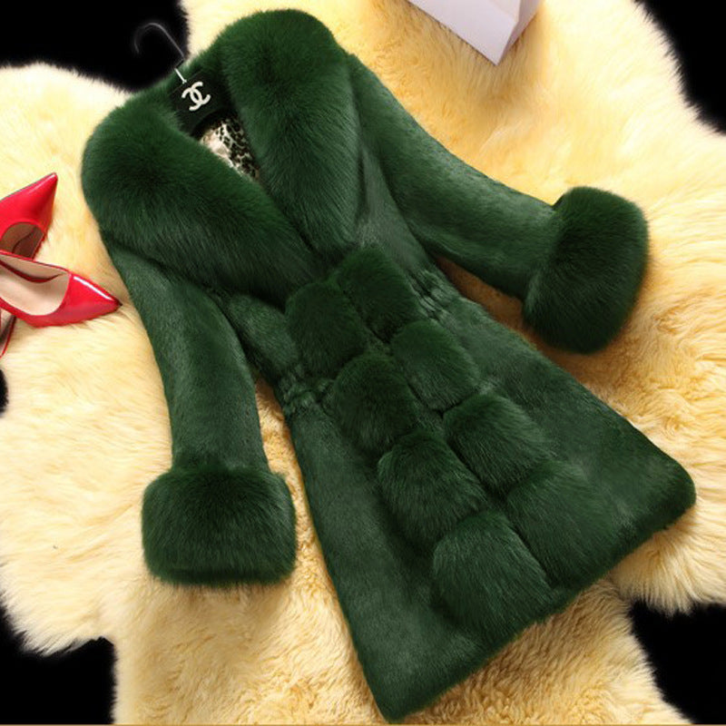 Marilyn Fur Coat